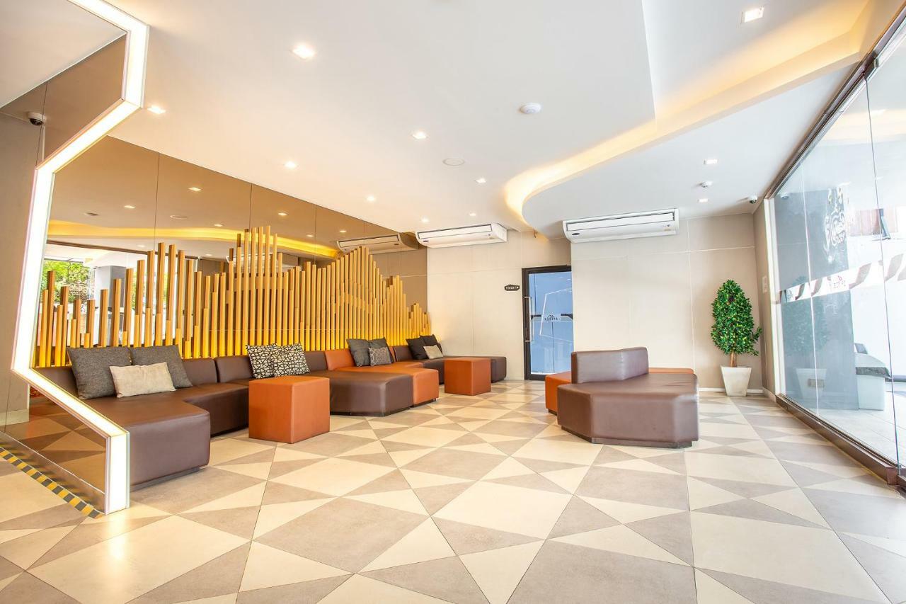 Spittze Hotel Pratunam Bangkok Exteriör bild